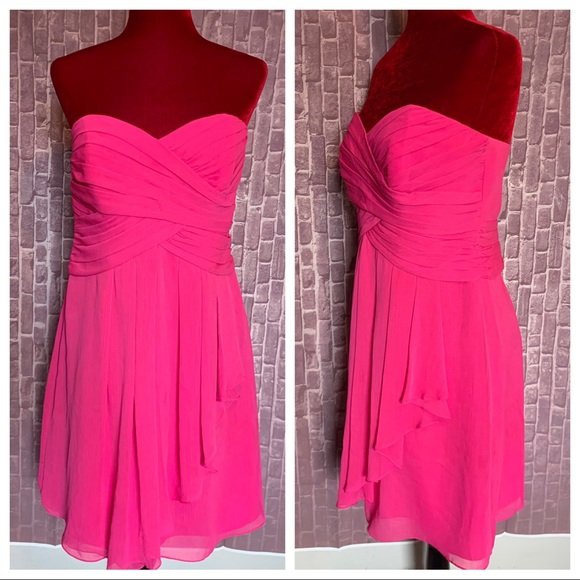 Short Crinkle Chiffon Dress With Front Cascade - Picture 2 of 9